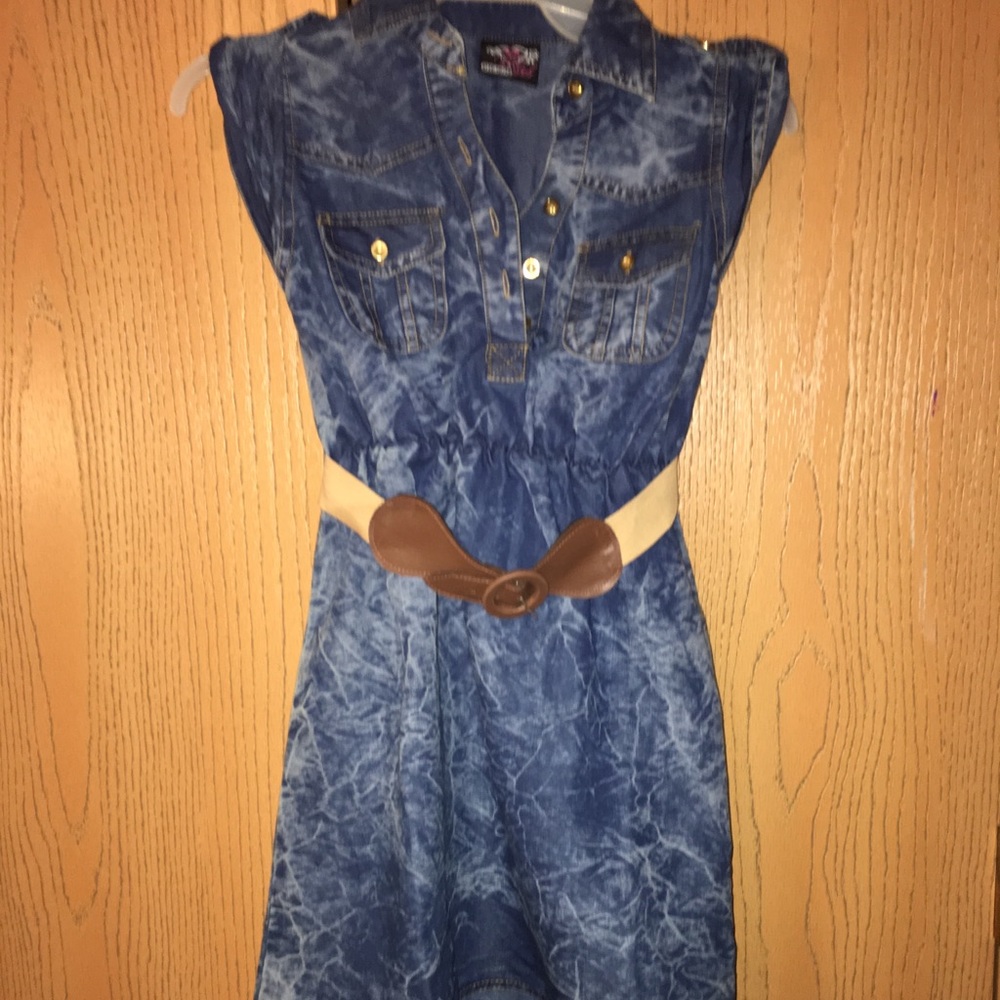 Hip Jean dress with belt